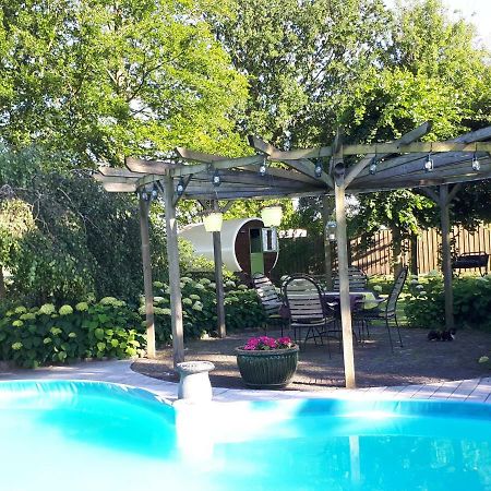 Irish Bowtop Op Het Platteland Van Huize Ouwervelden Wouwsche Plantage Bagian luar foto