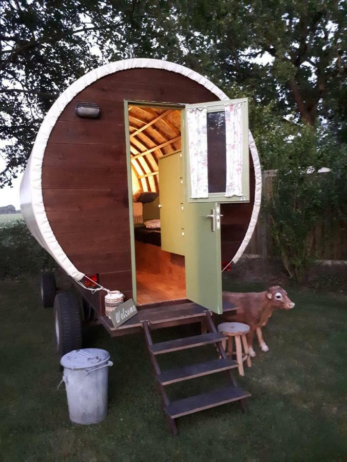 Irish Bowtop Op Het Platteland Van Huize Ouwervelden Wouwsche Plantage Bagian luar foto