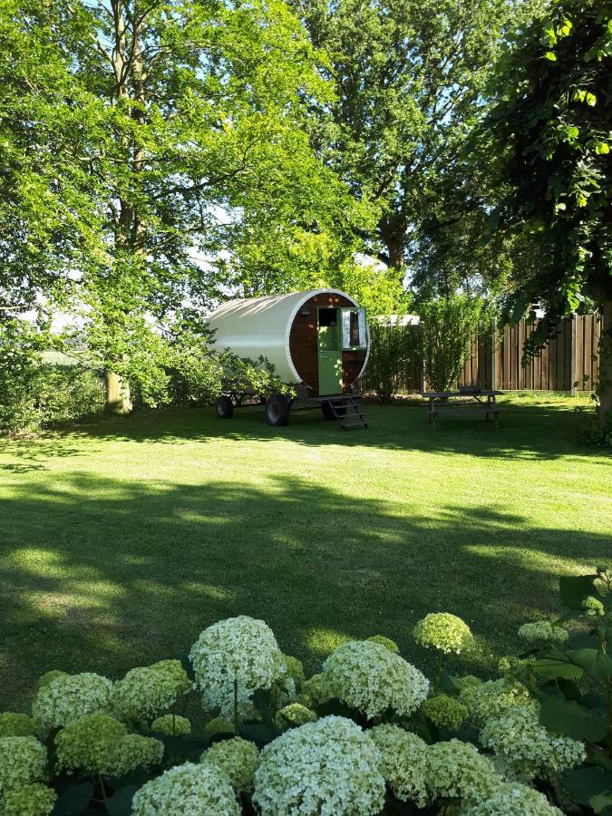 Irish Bowtop Op Het Platteland Van Huize Ouwervelden Wouwsche Plantage Bagian luar foto